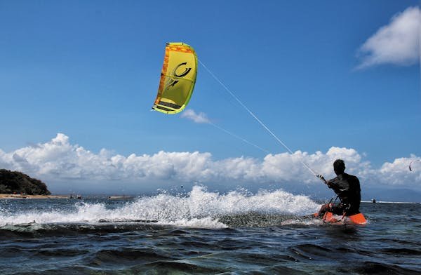 Explorez le matériel de kitesurf RRD pour des performances optimales